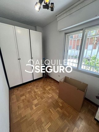 Piso en alquiler en Pueblo Nuevo en Madrid