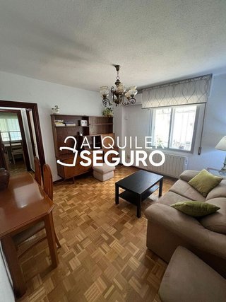 Piso en alquiler en Pueblo Nuevo en Madrid