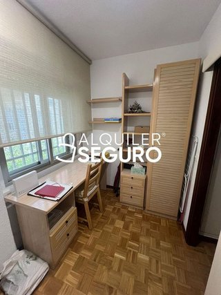 Piso en alquiler en Pueblo Nuevo en Madrid