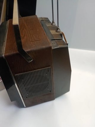 Televisor antiguo Telefunken Starlet