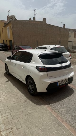 Peugeot 208 2022