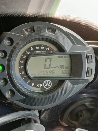 Marcador Yamaha FZ6 2004 carenada