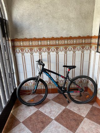 Bicicleta Rockrider Negra