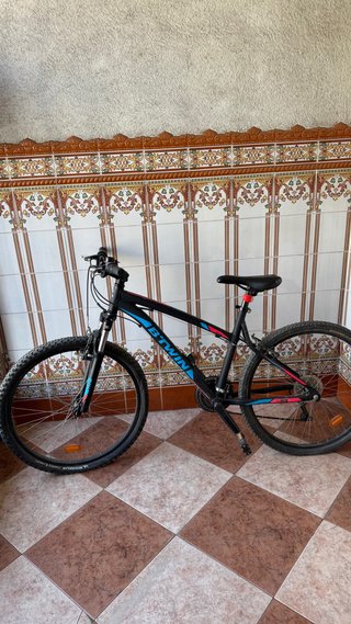 Bicicleta Rockrider Negra
