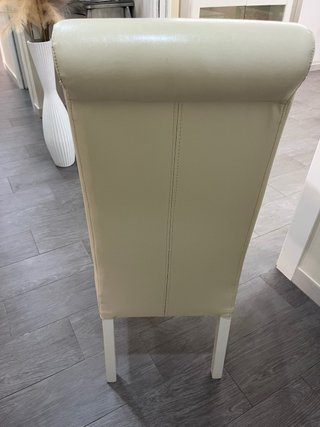 Mesa Comedor + 6 Sillas Cuero Beige