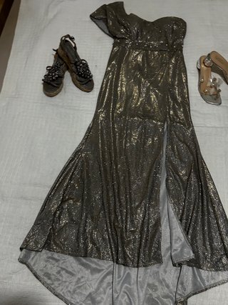 Vestido de fiesta largo con brillo