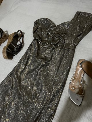 Vestido de fiesta largo con brillo