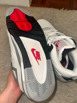 Nike Jordan 4 Retro Blanco Gris
