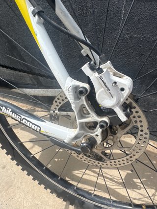 Bicicleta Conor WRC Negra y Amarilla