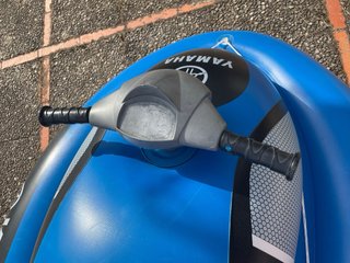 Moto Acuática Hinchable Yamaha a batería