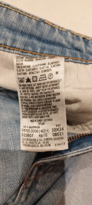 Pantalón Levis corto T40