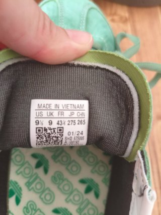 Zapatillas Adidas Verdes y Blancas