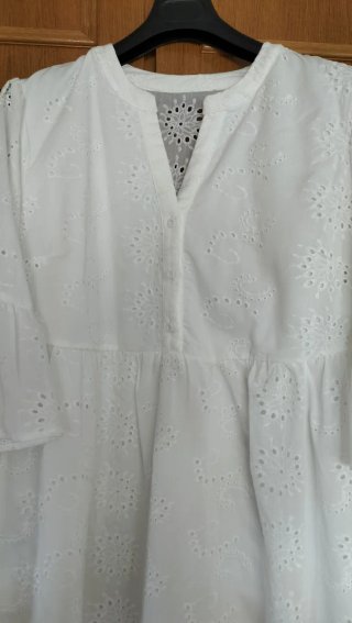 Vestido blanco bordado suizo