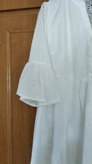 Vestido blanco bordado suizo