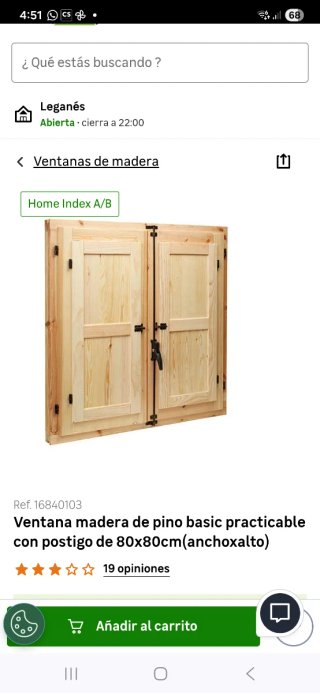 Armario de madera con puertas y tirador