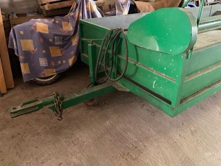 Remolque agrícola verde