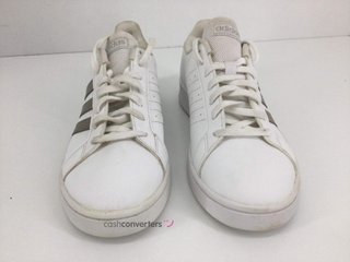 zapatillas adidas