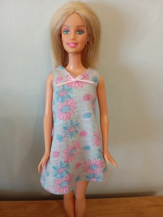 Barbie Boutique #56431 e outfit Midge #47629