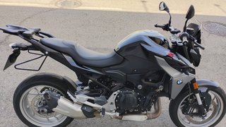 BMW F 900 R Negra/Plata