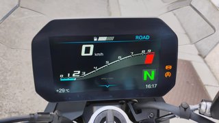 BMW F 900 R Negra/Plata