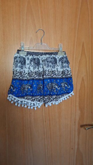 Pantalón corto boho con estampado de elefantes