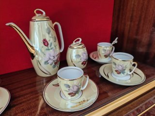 Juego vasos y tazas de cafe