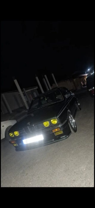 BMW e30  1985
