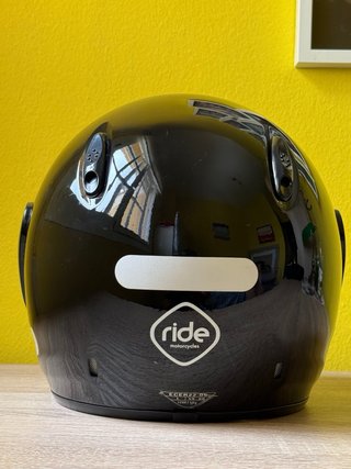 Casco de moto negro con visera Talla L