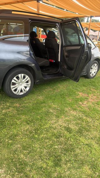 Citroen Grand C4 Picasso 2010