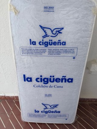 Cuna de viaje Olmitos con colchón