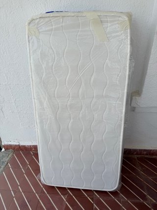 Cuna de viaje Olmitos con colchón