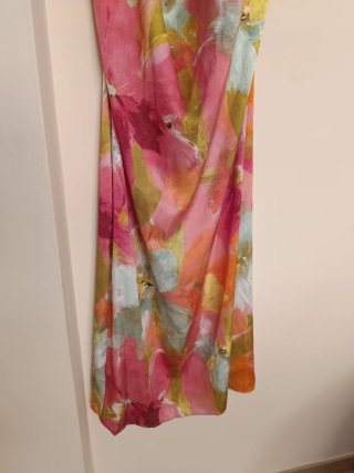 Vestido midi Zara estampado floral satinado XL