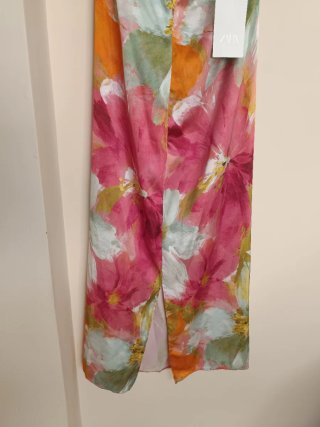 Vestido midi Zara estampado floral satinado XL