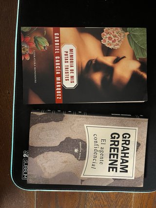 Gran lote de libros