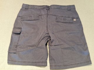 Pantalón Corto Gris. Talla 46