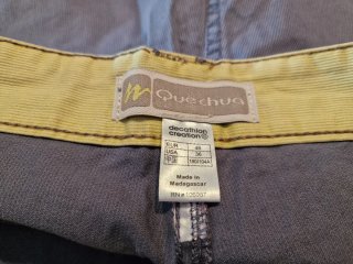 Pantalón Corto Gris. Talla 46