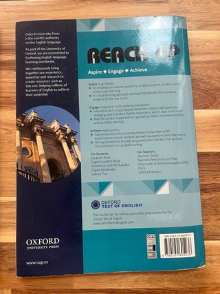 Reach Up 2. Student,s Book Reach Up 2. Workbook