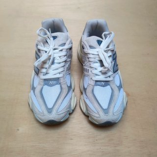 New Balance 9060 Beige/Gris