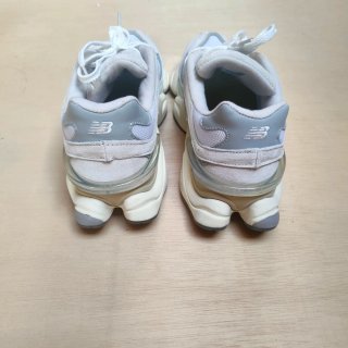 New Balance 9060 Beige/Gris