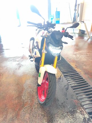 BMW 310 R Naked Moto