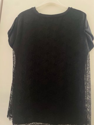 Camisa Guess encaje negro y rojo