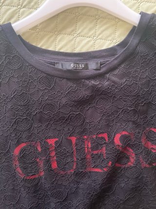 Camisa Guess encaje negro y rojo