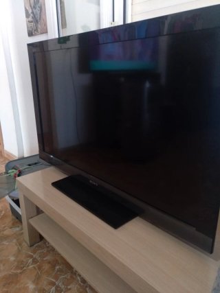 Sony Bravia TV buen estado con mando