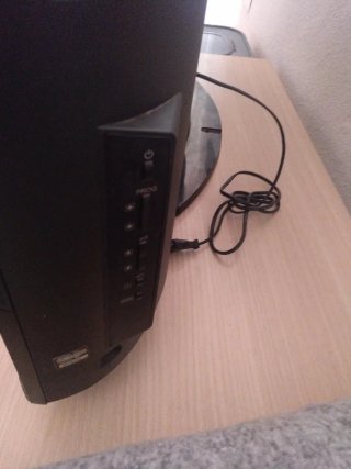 Sony Bravia TV buen estado con mando
