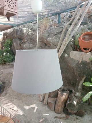 Lámpara de techo gris tela