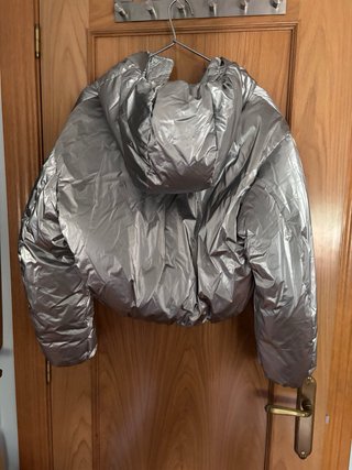 Chaqueta plateada Bershka