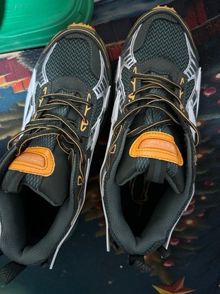 Zapatillas Off-White Verdes y Naranjas
