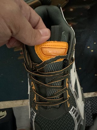 Zapatillas Off-White Verdes y Naranjas