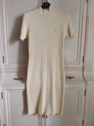 Vestido de punto beige manga corta talla 44/42