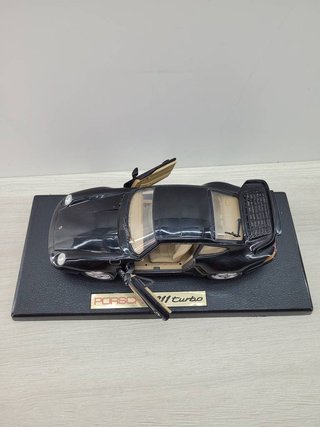 Modello Porsche 911 Turbo in scala 1:43